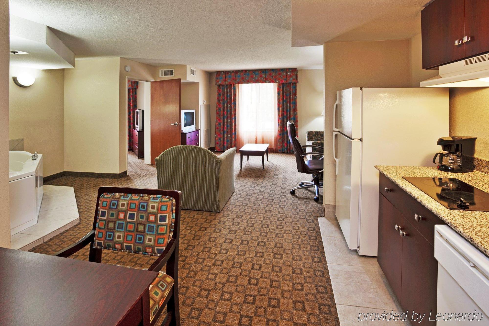 Holiday Inn Express Hotel And Suites Petersburg - Fort Lee, An Ihg Hotel Ruang foto