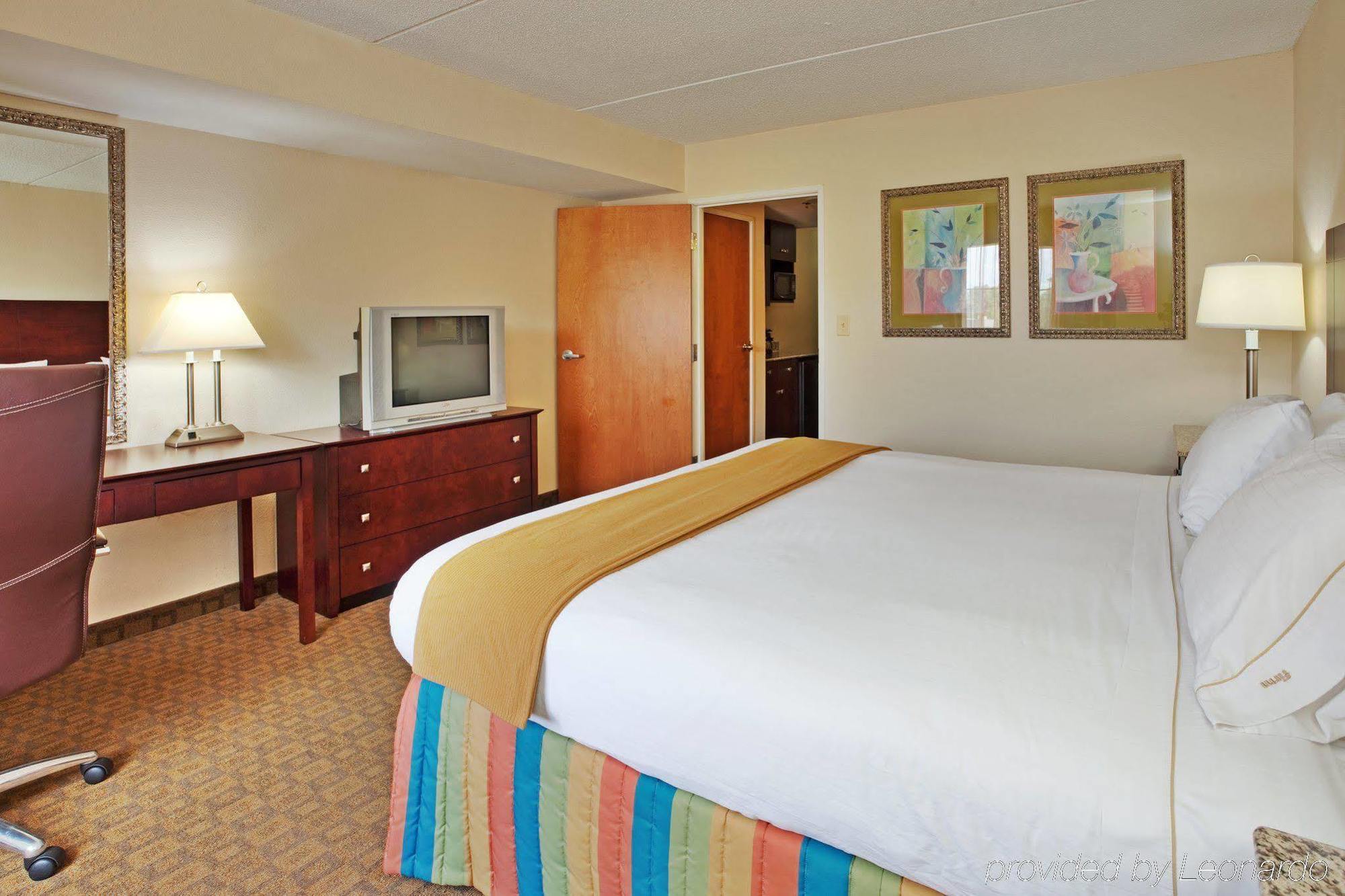 Holiday Inn Express Hotel And Suites Petersburg - Fort Lee, An Ihg Hotel Bagian luar foto